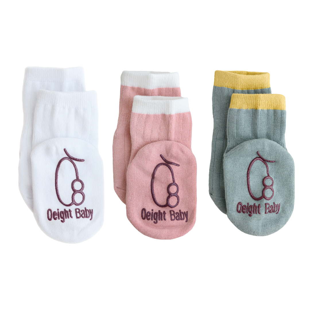 Non-slip socks for babies One Size - 100% value of every purchase will be donated to the children of the Ofef